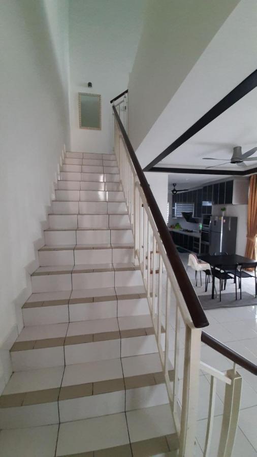 Homestay Greenway Pasir Gudang Kültér fotó