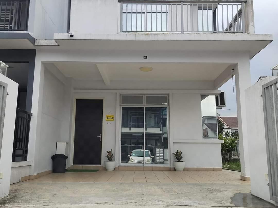 Homestay Greenway Pasir Gudang Kültér fotó